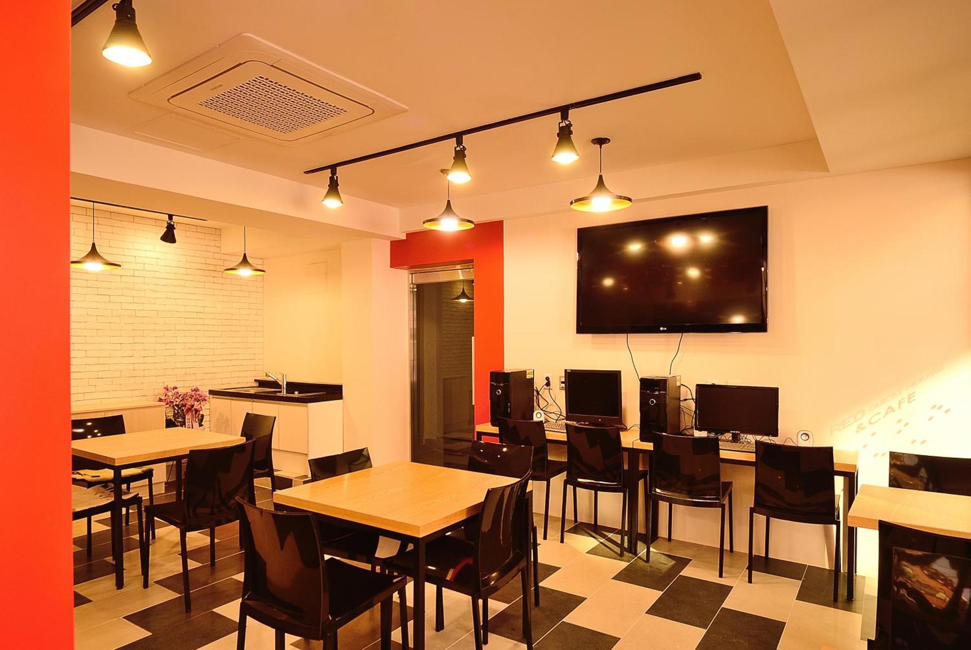 Red Guesthouse Сеул Екстериор снимка