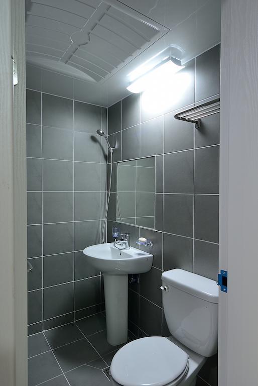 Red Guesthouse Сеул Стая снимка
