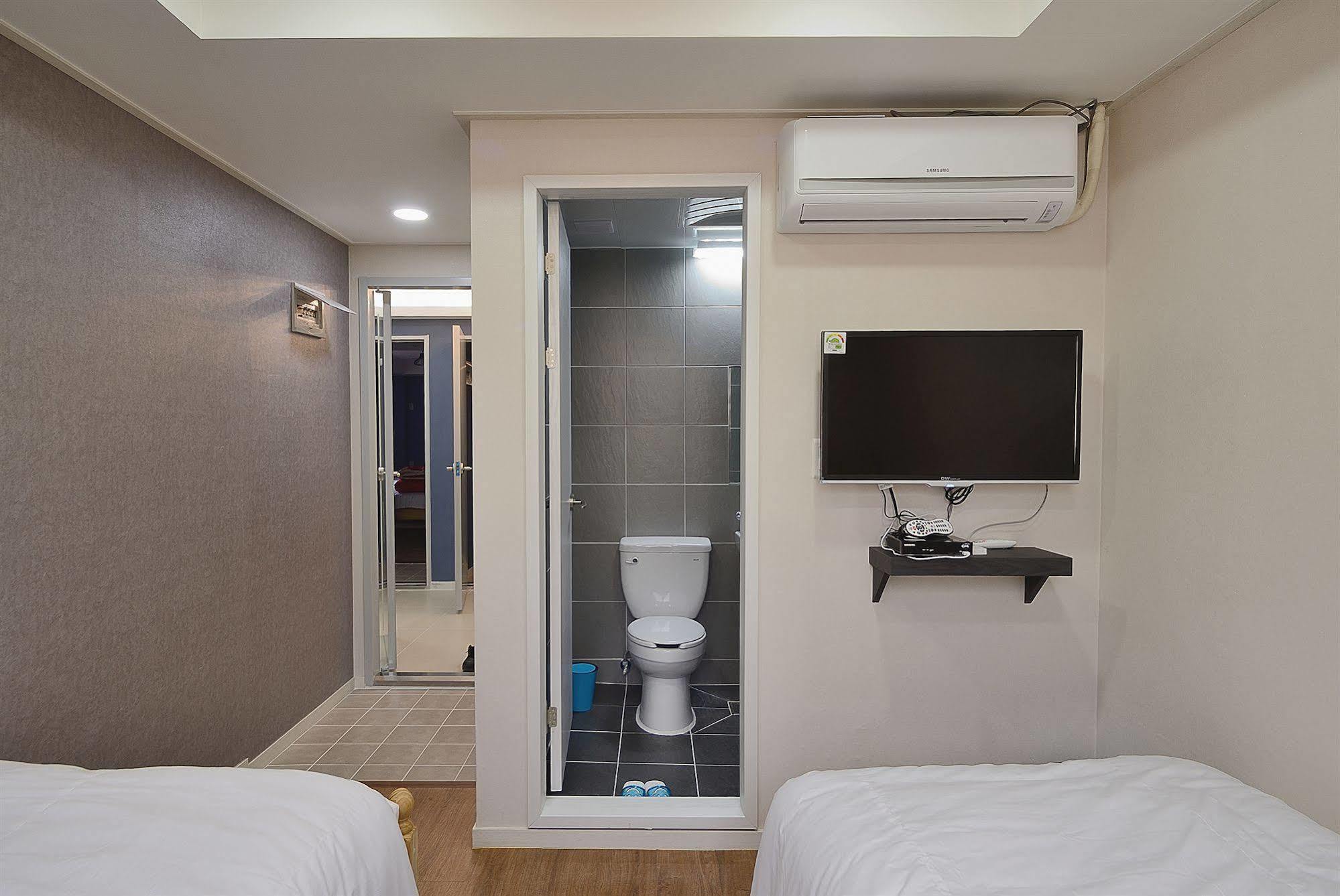 Red Guesthouse Сеул Екстериор снимка